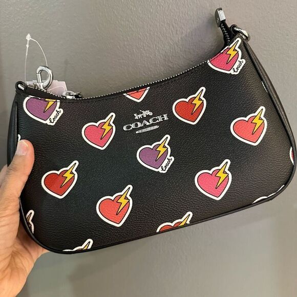 NWT ❤️ Coach CY346 Teri Shoulder Satchel Leather Bag Heart Bolt Print crossbody - Picture 1 of 9